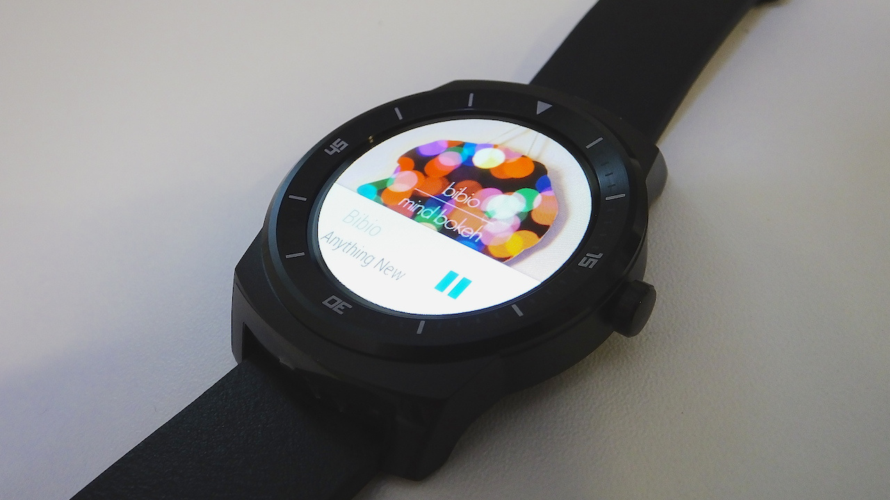 完美圆形屏:lg g watch r智能手表10月14日韩国开售